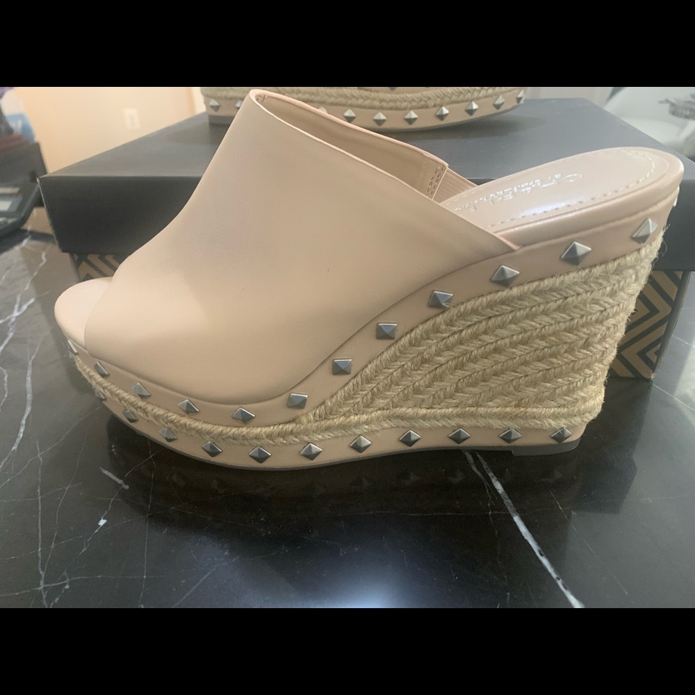 Charles David Wedge Sandal 9.5